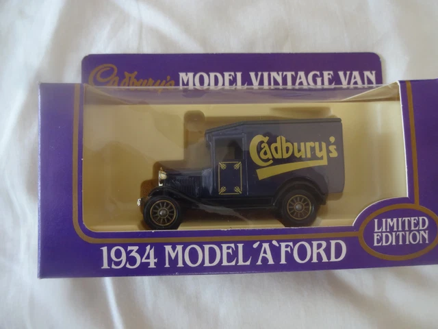 Vintage 1991 Die Cast Corgi Comic Classics 98754 ADVENTURE Bedford Van LE 7500