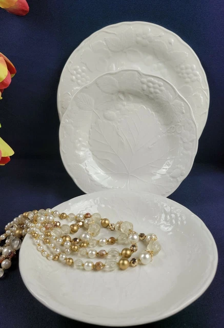BURGESS & LEIGH - (Davenport) 3Pcs Dinnerware Set, White Strawberry & Grape Leaf BURGESS & LEIGH - (Davenport) 3Pcs Dinnerware Set, White Strawberry & Grape Leaf