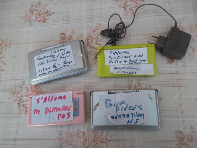 LOT DE CONSOLES NINTENDO D S ( vendues comme HS mais 2 fonctionnent )