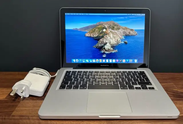 Apple Macbook Pro | 2012 13 pollici | i5-3210M 2,50 GHz | 4 GB DDR3 RAM | 240 GB SSD