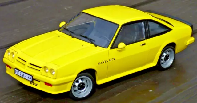 Opel Manta GTE Revell 08421 1/18 Coupé Spielzeug Modellauto gelb Sammlerstück Geschenk