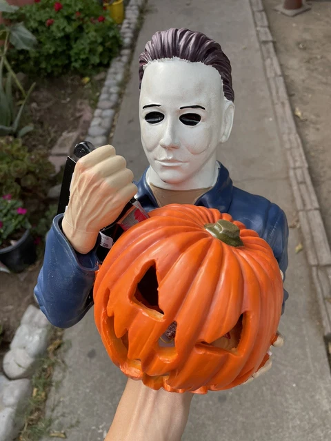 Halloween Michael Myers Light Up LED Statue Pumpkin Jack-o-Lantern Yard Decor