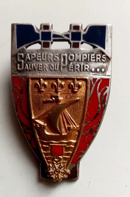 ANCIEN INSIGNE EMAILLE Troupes De Marine 7° Regiment Infanterie
