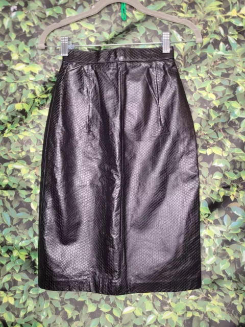 Wilsons Leather Vintage 80s Black Leather  Skirt Womens Size 4 Snake Korea