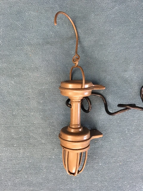 Nice Vintage Plugin Hood Trouble Light, Underhood Trunk Emergency Lamp Accessory Nice Vintage Plugin Hood Trouble Light, Underhood Trunk Emergency Lamp Accessory