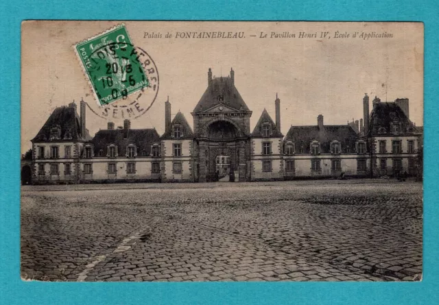 Palais de Fontainebleau Le Pavillon Henri IV: CPA, old postcard / NC