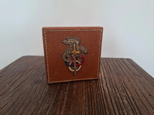 Pin's école interarmées des sports militaire - Collection
