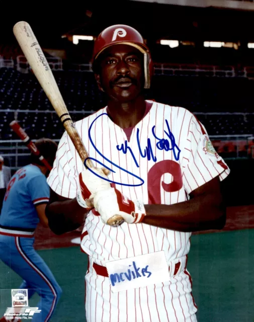 Gary Matthews 1983 Philadelphia Phillies Autographed Signed 8x10 Photo COA Sarge