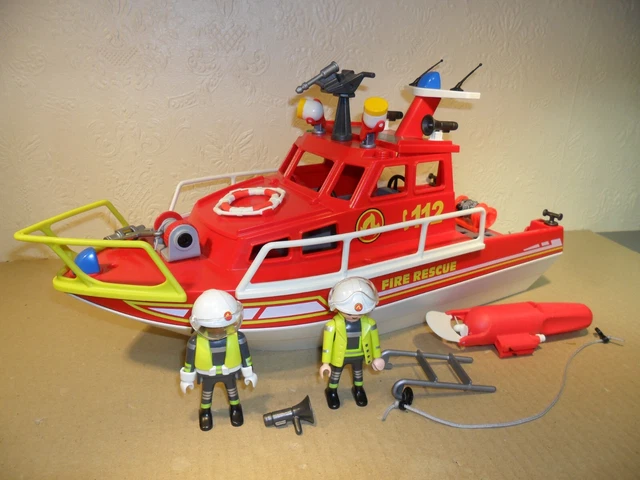 PLAYMOBIL FIRE FIGHTING BOAT 70147 COMPLETE Launch Ship Working