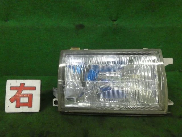 TOYOTA Crown 1990 E-GS131 Faro destro 8112030812 [usato] [PA25795976]