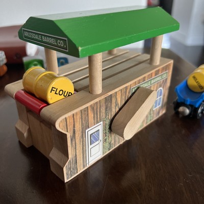 THOMAS WOODEN RAILWAY Arlesdale Barrel Co. incl Barrel Car & Barrels ...