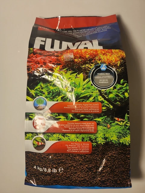 Suelo volcánico estrato Fluval 8,8 lb para acuarios plantados