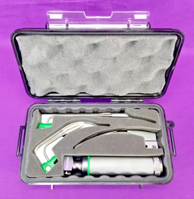 Welch Allyn Fiber Optic Laryngoscope Set - Model MIL5072 - Comes with 3 blades