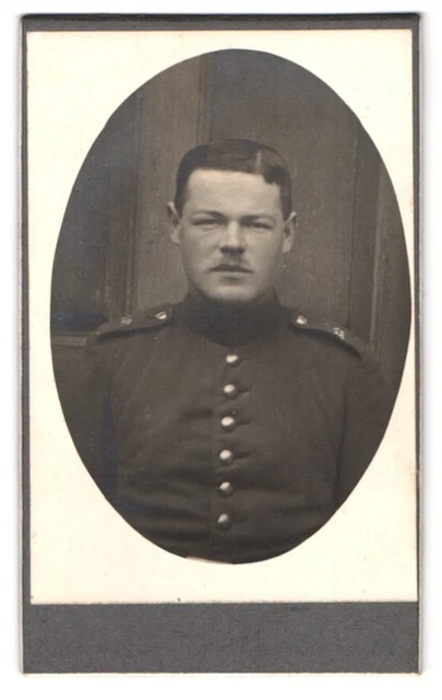 Fotografie L. Uhle, Siebleben-Gotha, Portrait eines Soldaten CDV /Kabinett-Foto