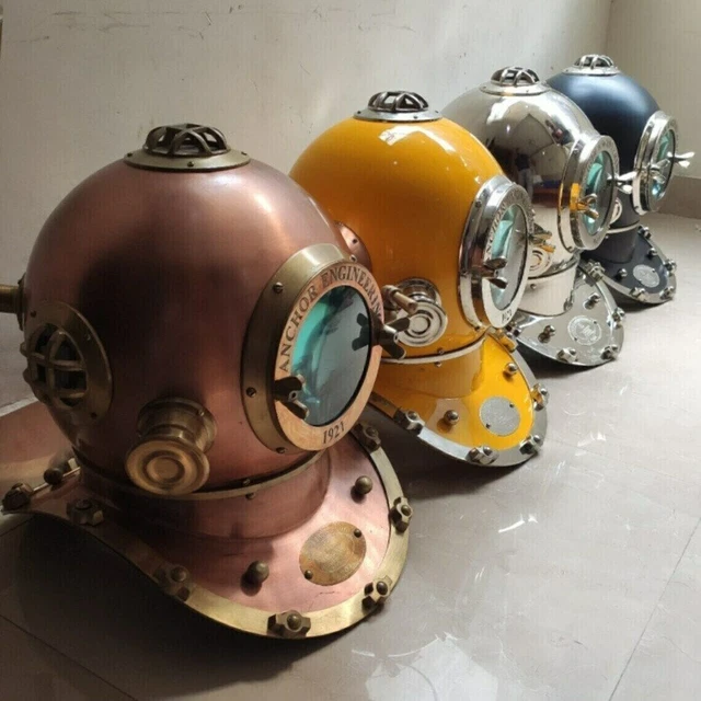 CASQUE DE PLONGÉE sous-marine Mark V en laiton, finition antique, 18 CASQUE DE PLONGÉE sous-marine Mark V en laiton, finition antique, 18
