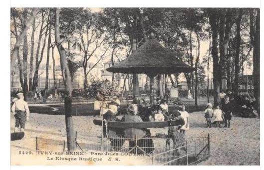 Dep 94 Ivry Sur Seine Le Kiosque Rustique