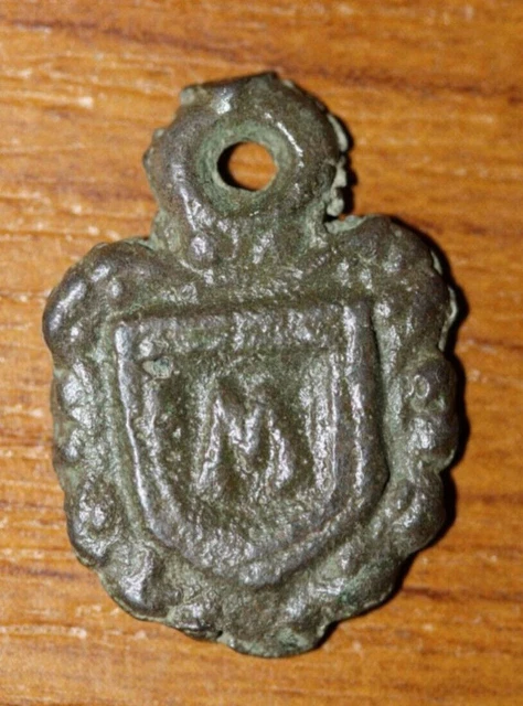 Pendentif Signé Henry - Style Médiéval Années 50 - Émaux Turquoise/Rouge Sur Laiton