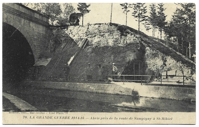 CPA ""THE GREAT WAR 1914-16 / shelter near the road from Sampigny to St Michel