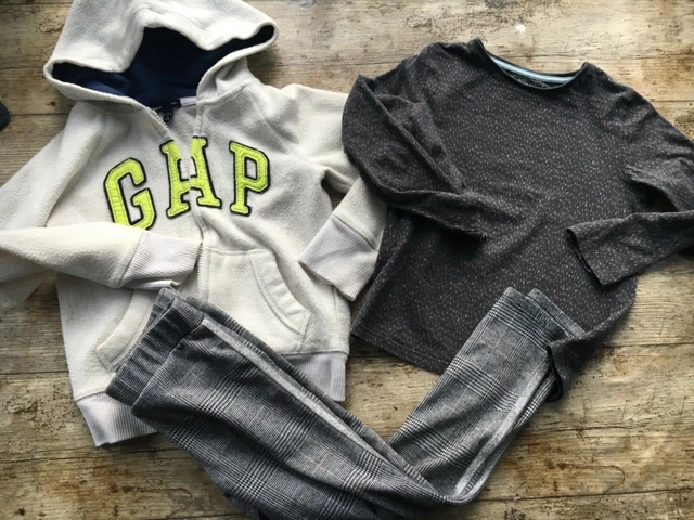 PACCHETTO ABBIGLIAMENTO RAGAZZE ETÀ 6-7 ANNI GAP Felpa con cappuccio Top Leggings Grigio a righe a scacchi