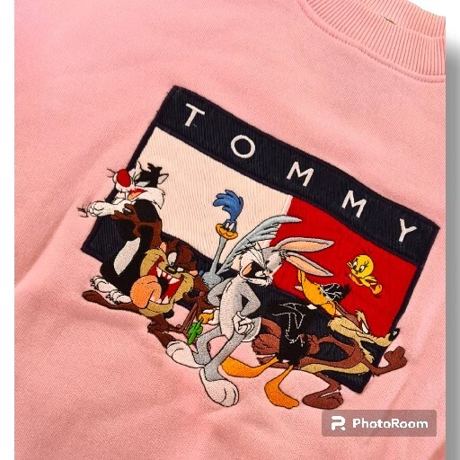 TOMMY JEANS HILFIGER X Looney Tunes Kapsel rosa Rundhalsausschnitt ...