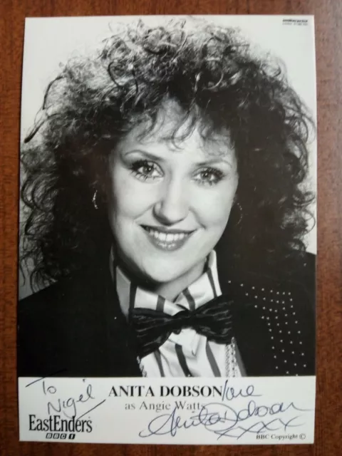 ANITA DOBSON *Angie Watts* EASTENDERS HAND SIGNED AUTOGRAPH CAST CARD FREE POST
