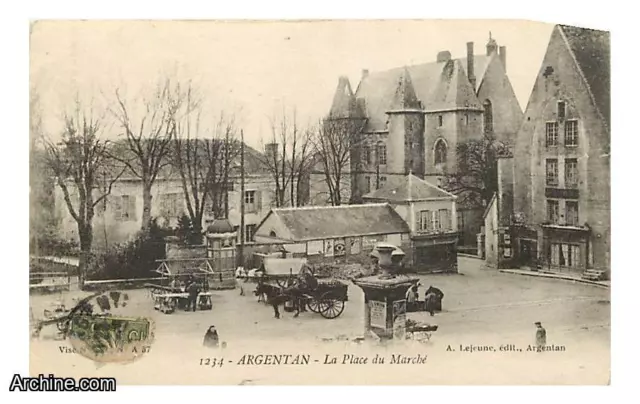61 - Argentan - La Place du Marche - Animee - CPA - Voir Scans Recto-Verso