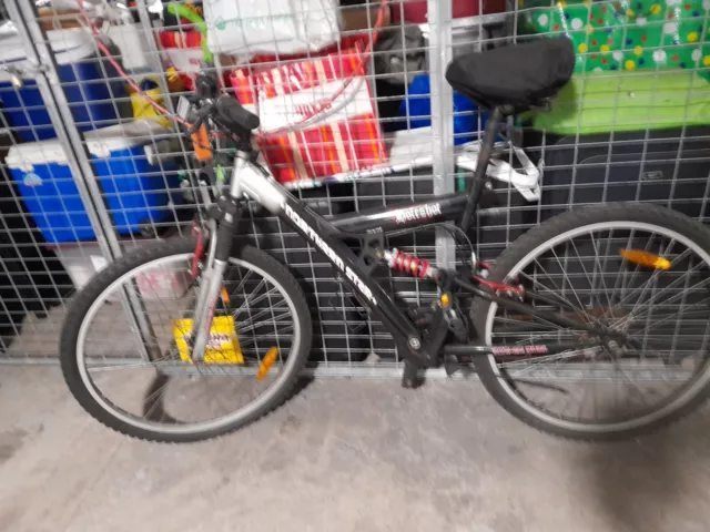TRINX MTB MENS Mountain Bike 26 inch Shimano Gear 21 Speed 17