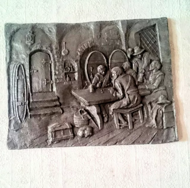 Zinnbild, Im Wein -keller für Wein -liebhaber, 3 D, Relief mit Vertiefungen; Rar