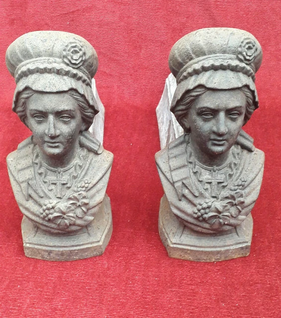 Paire de chenets formant devant de cheminée style Louis XV