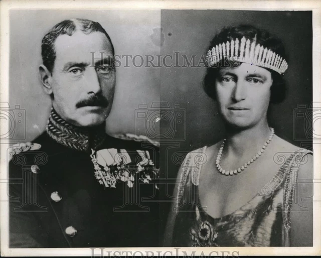 1943 Press Photo King Christian with Queen Louisa of Denmark