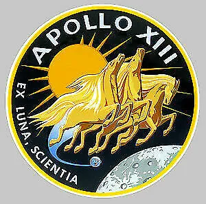 APOLLO 13 NASA SATURN 5 LEM ESPACE LUNE AUTOCOLLANT STICKER 9cm (AA077)