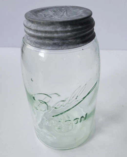 VINTAGE BALL MASON Canning Jar Light Emerald Green Glass Quart W/ Lid