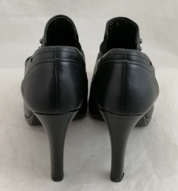 AUTOGRAPH WOMEN'S BOOTIE Boots Size 6.5 Black Button Detail Stiletto