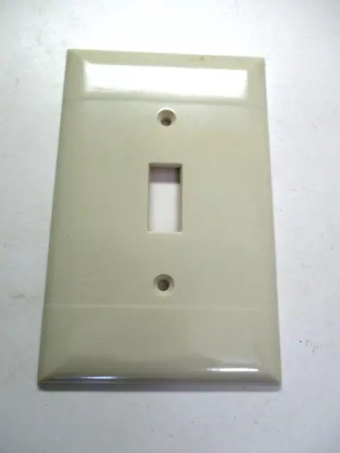 Sierra P8S USA Midsize 2 Lines Smooth Beige Bakelite Switch Plate Wall Cover MCM