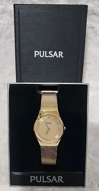 Pulsar Swarovski Crystal Womens Gold Tone Watch Stainless Steel Ph8056 Mop Dial