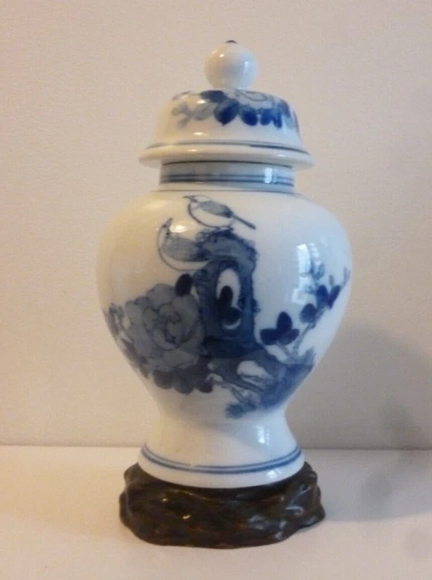 Chinese Blue And White Lidded Heavy Porcelain Ginger Jar Hand Painted
