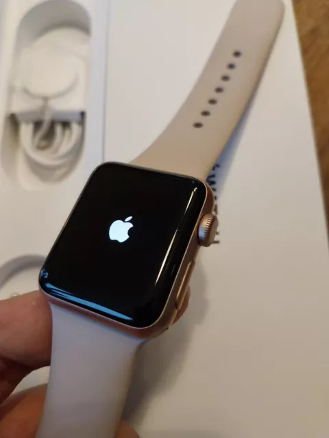 Apple Watch Series 3 38mm Rosegold GPS +  Rechnung + Garantie