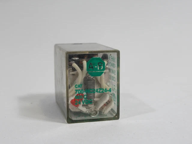 Allen-Bradley 700-HC24Z24-4 Plug In Relay 120VAC 24VDC 50/60HZ ! WOW !