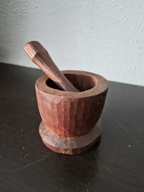 Mortier et Pilon en Bois Fait Maison - Couleur Marron