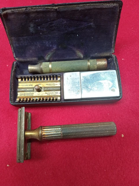 Vintage 1920s-40's ?? Gillette Open Comb Gold Tone Safety Razor Lot Of 36 w/case 10
