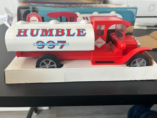 1994 Exxon Limited Edition Humble Motor Oil 997 Toy Tanker Truck.