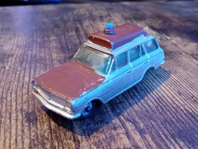 1960s Dinky Toys Vauxhall Victor Ambulance - Project