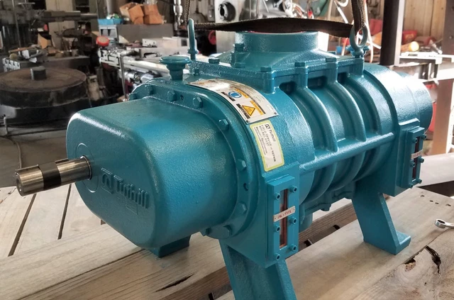 Tuthill Rotary Lobe Blower Model 4009-G1L 3CV1-A (4- inch inlet/outlet) N.O.S.