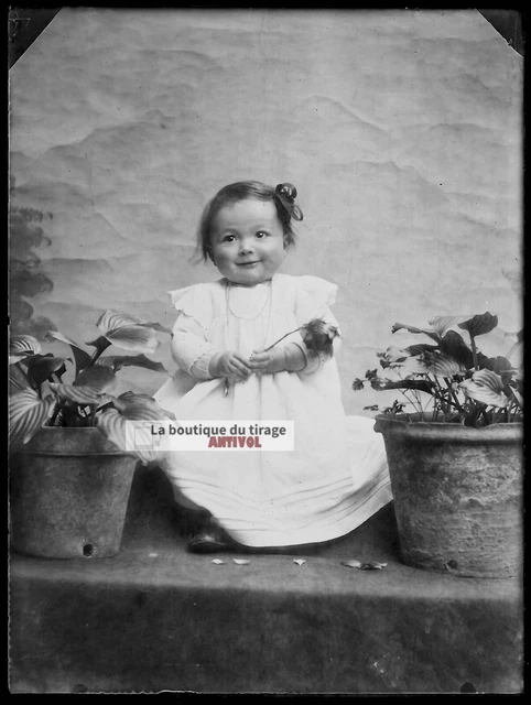 Plaque verre photo ancienne négatif noir et blanc 9x12 cm bébé glass plate