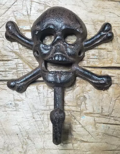 Cast Iron SKULL & CROSSBONES Towel Hanger Coat Hat Hooks Hook PIRATE Jolly Roger