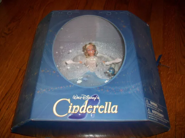 Disney CINDERELLA DOLL Limited Ed 2005 EXTREMELY RARE 3