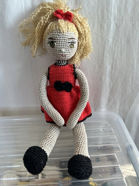 Amigurumi Puppe gehäkelt Handarbeit Handmade Spielzeug Geschenk 30 CM