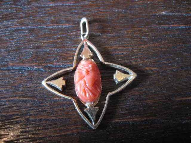 Pendentif Art Nouveau Camée Cameo Corail Rouge Unique