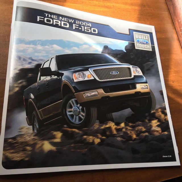 NEW 04 FORD F150 Sales Catalog DEALER BROCHURE XLT Lariat FX4 STX