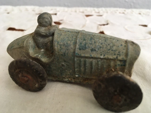 VINTAGE BOAT TAIL Metal Race Car Indy Racer With driver Toy 3" Antique